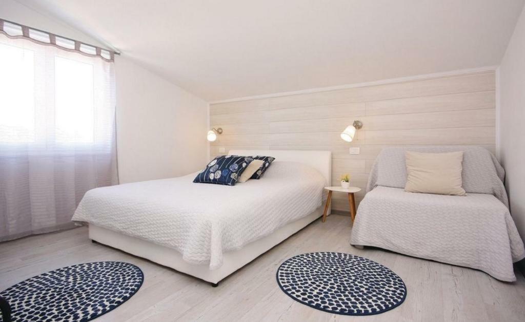 Apartmani Riva Rogoznica  Esterno foto